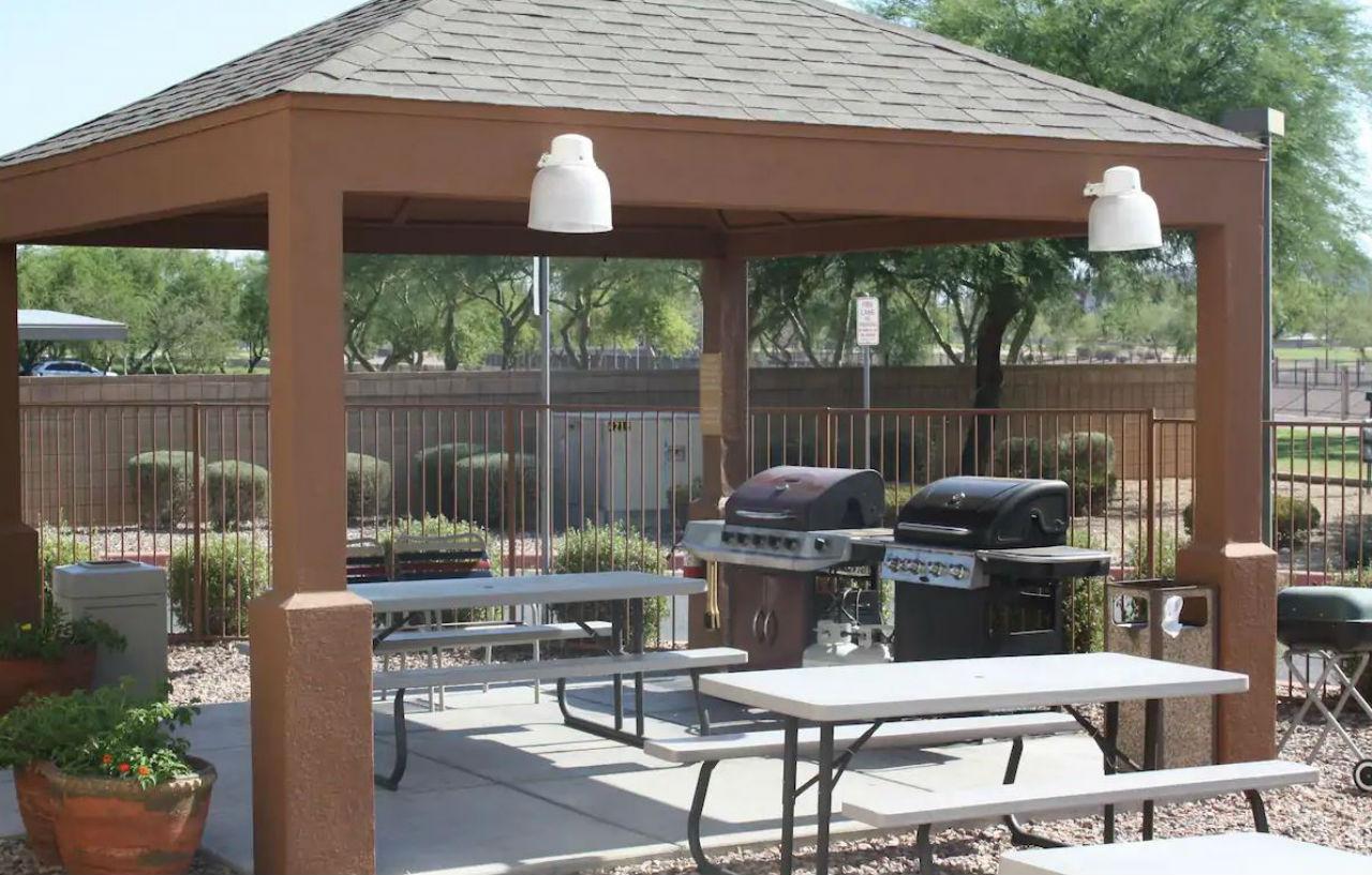 Sonesta Simply Suites Phoenix Glendale Bagian luar foto