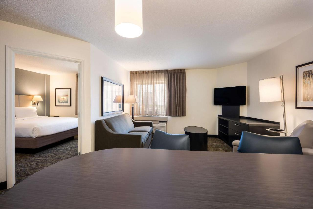 Sonesta Simply Suites Phoenix Glendale Bagian luar foto