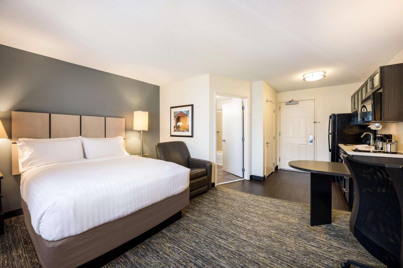 Sonesta Simply Suites Phoenix Glendale Bagian luar foto