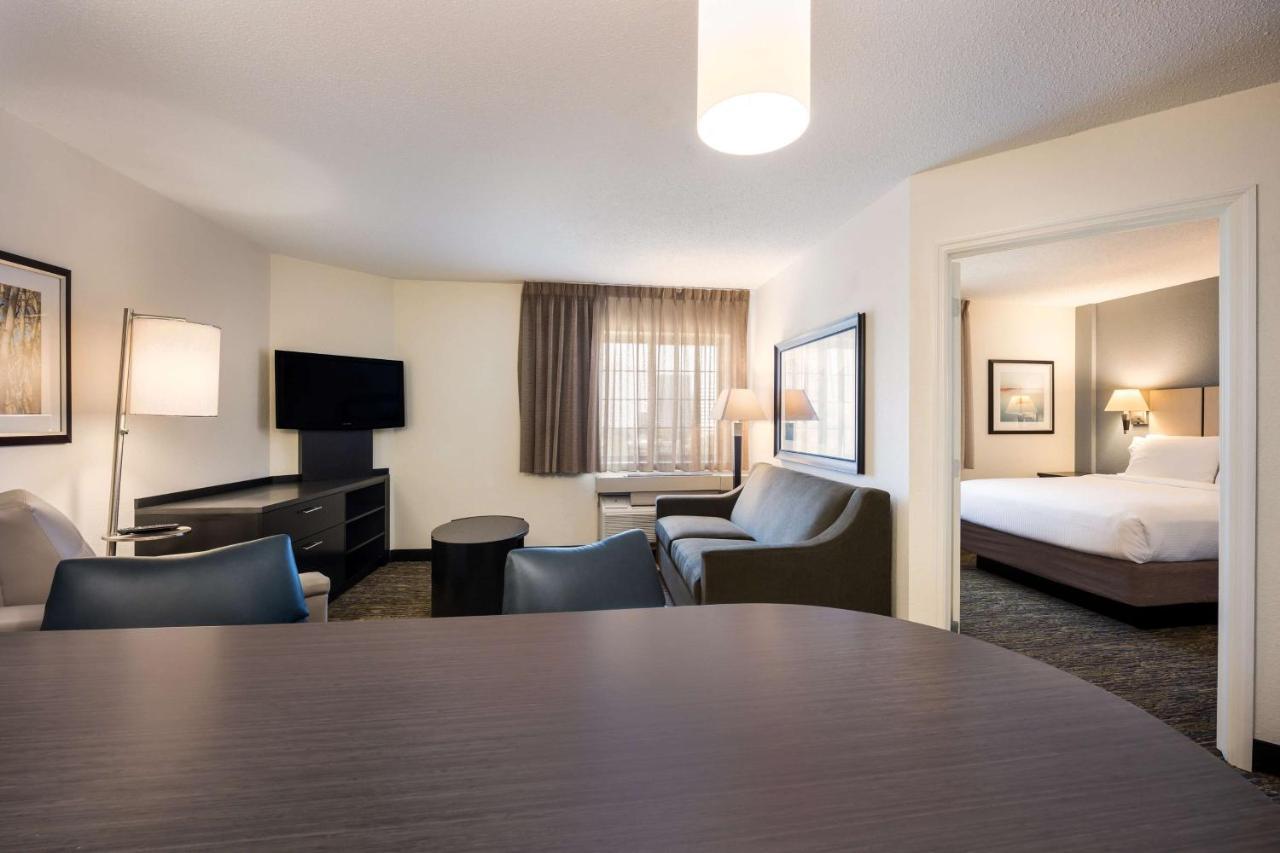 Sonesta Simply Suites Phoenix Glendale Bagian luar foto