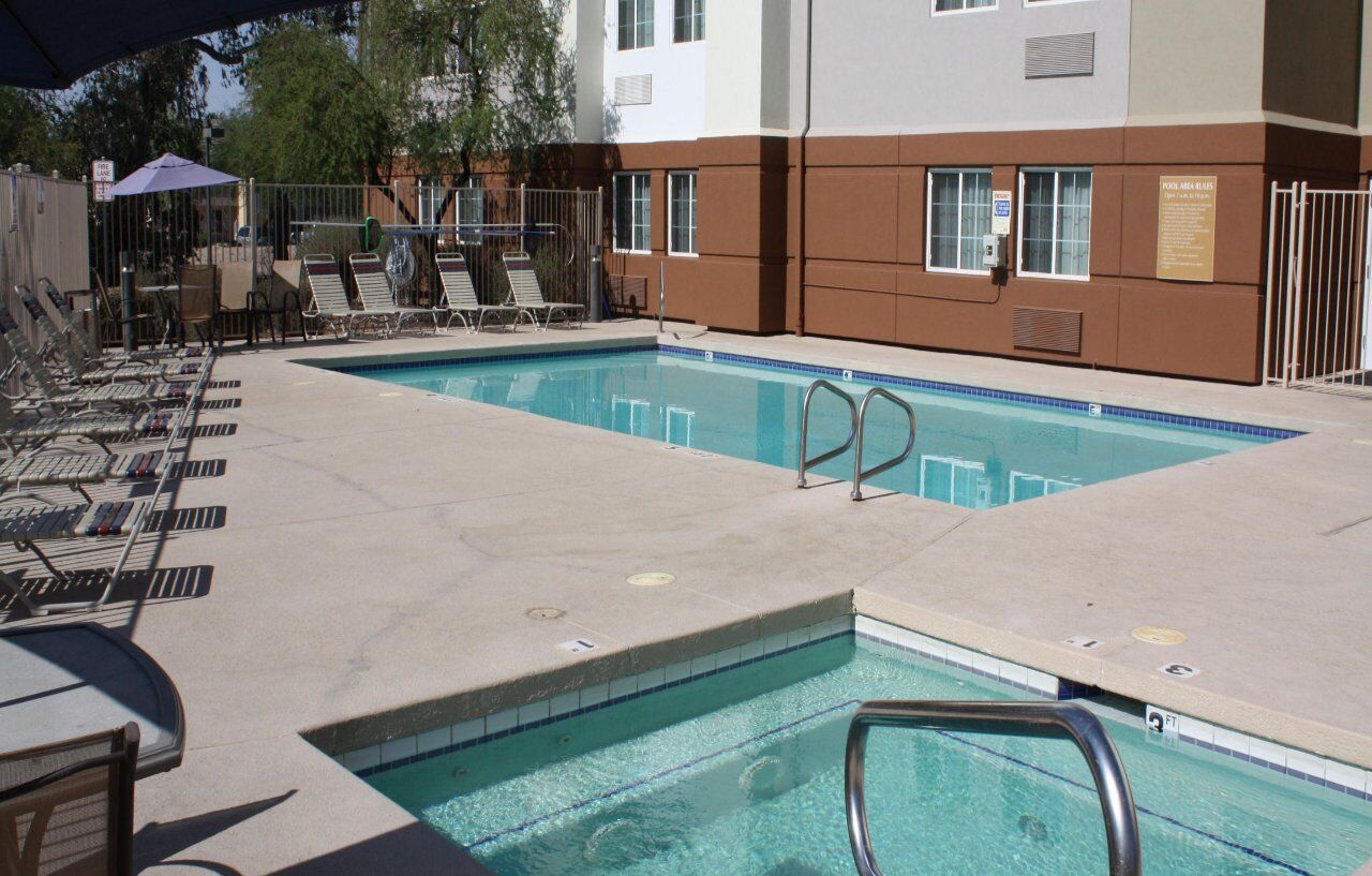 Sonesta Simply Suites Phoenix Glendale Bagian luar foto